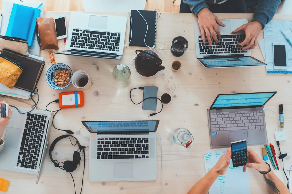 Engineering desks mid-sprint